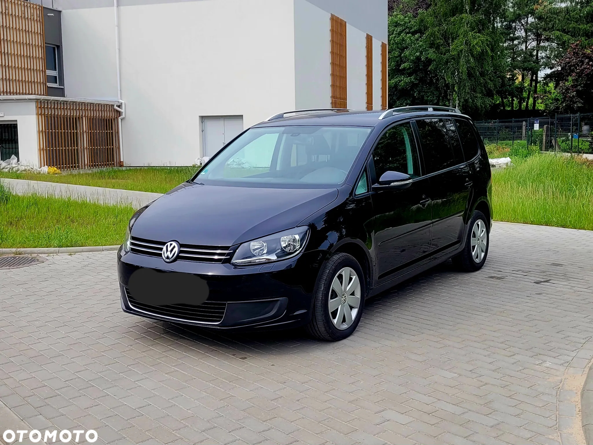 Volkswagen Touran 1.6 TDI DPF Comfortline - 2