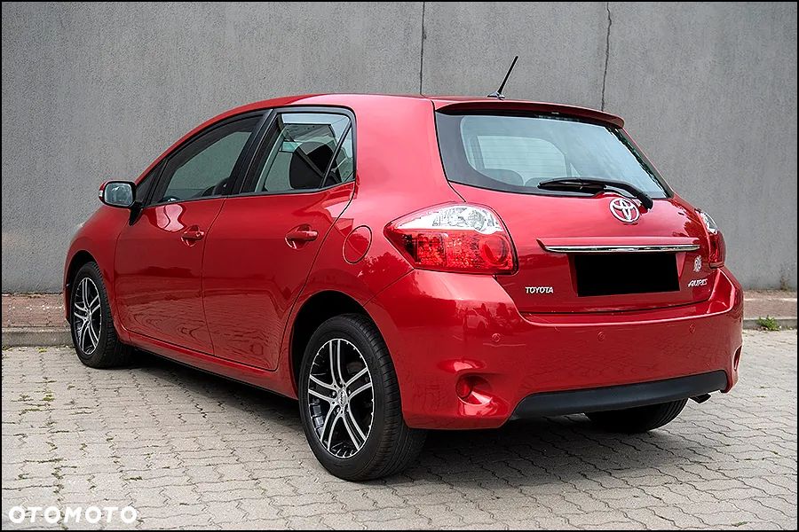 Toyota Auris - 13