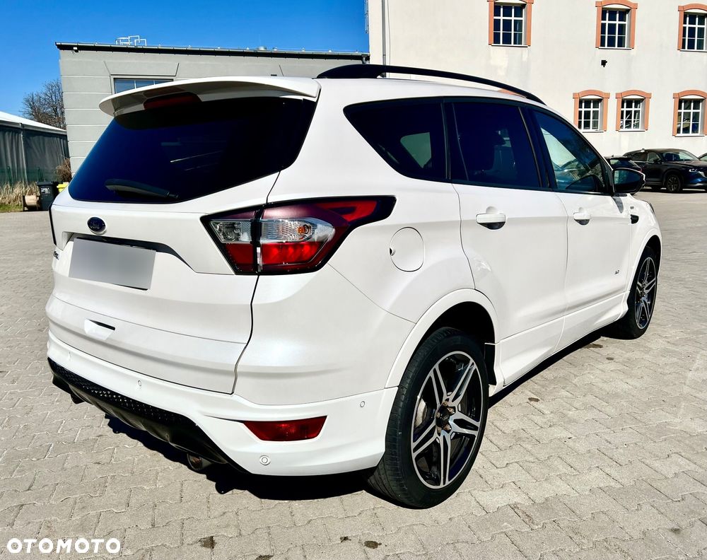 Ford Kuga 2.0 TDCi 4x4 ST-Line - 14