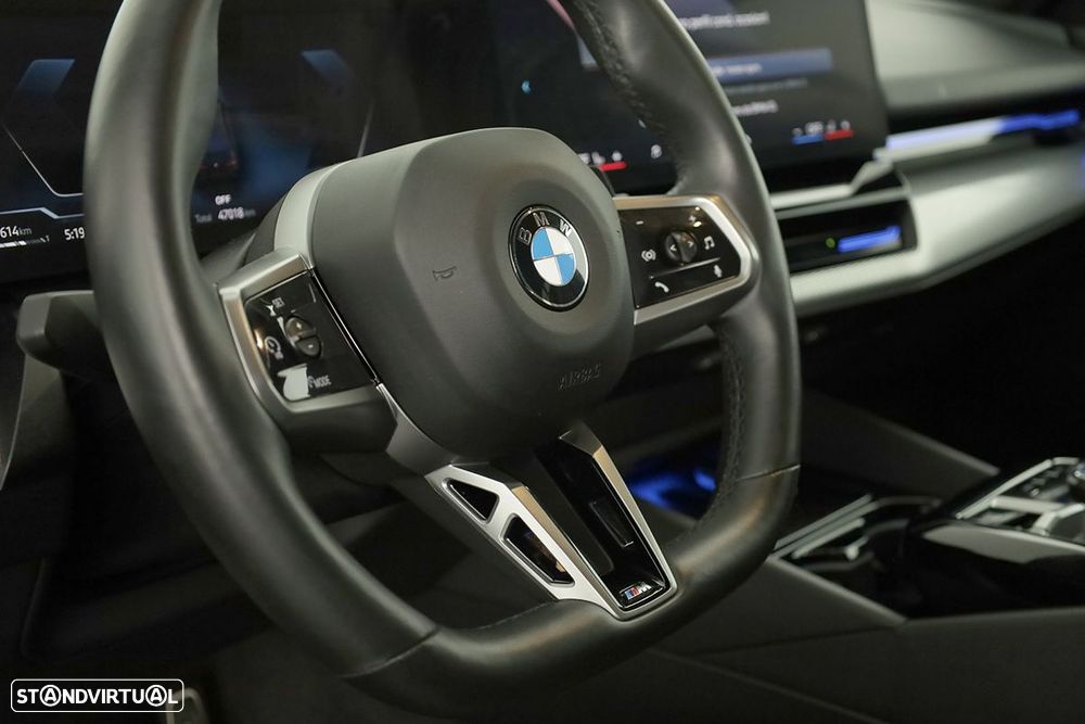 BMW 520 d Pack Desportivo M - 16