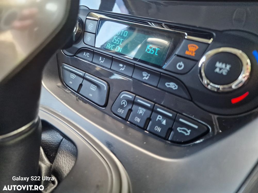 Ford Kuga 2.0 TDCi 4x4 Aut. ST-Line - 9