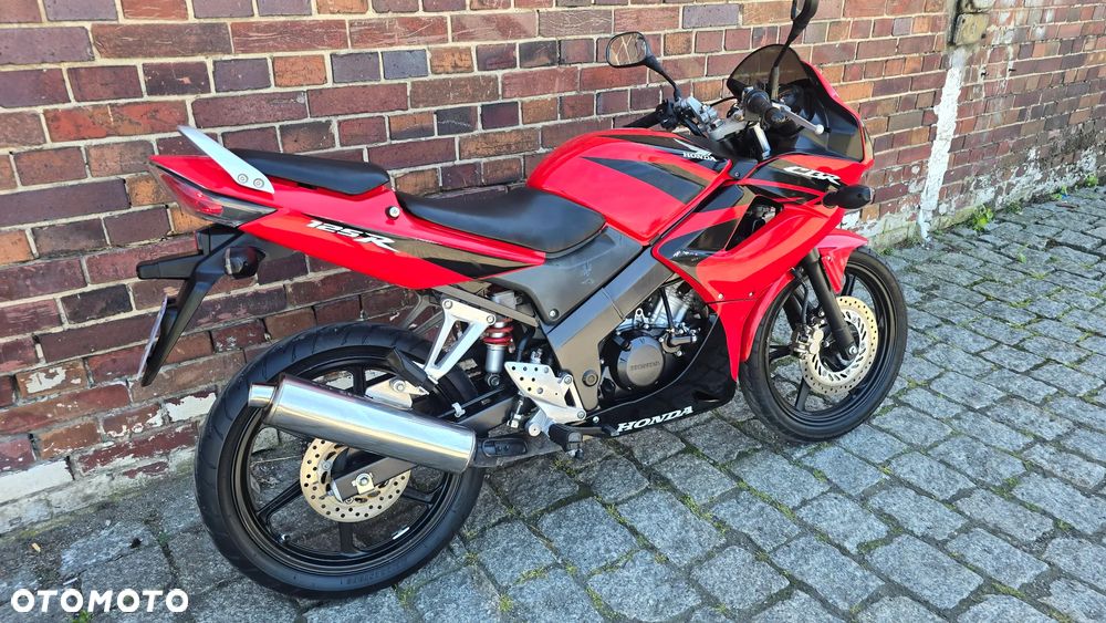 Honda CBR - 28