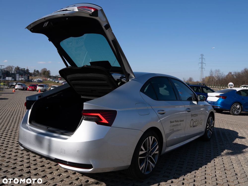 Skoda Octavia 2.0 TDI Sportline DSG - 14