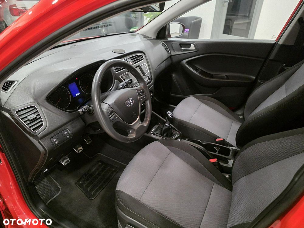 Hyundai i20 blue 1.4 Active Select - 10