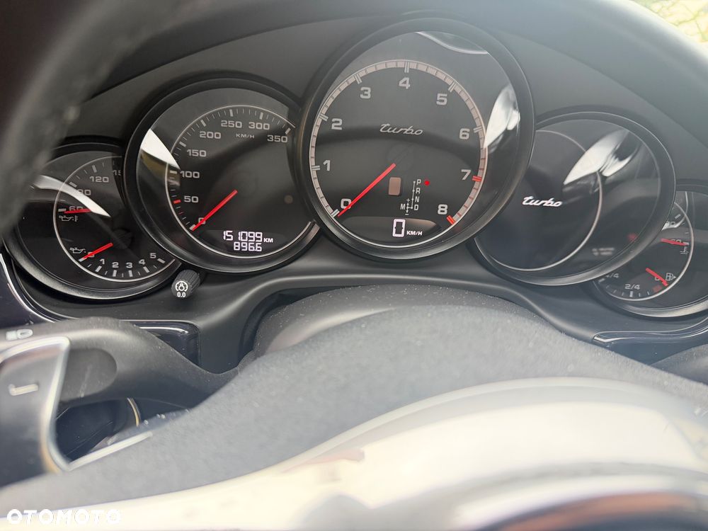 Porsche Panamera - 5