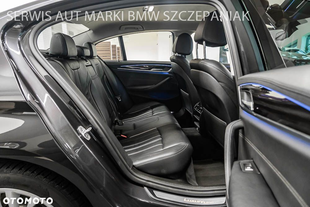 BMW Seria 5 520d xDrive Luxury Line - 26