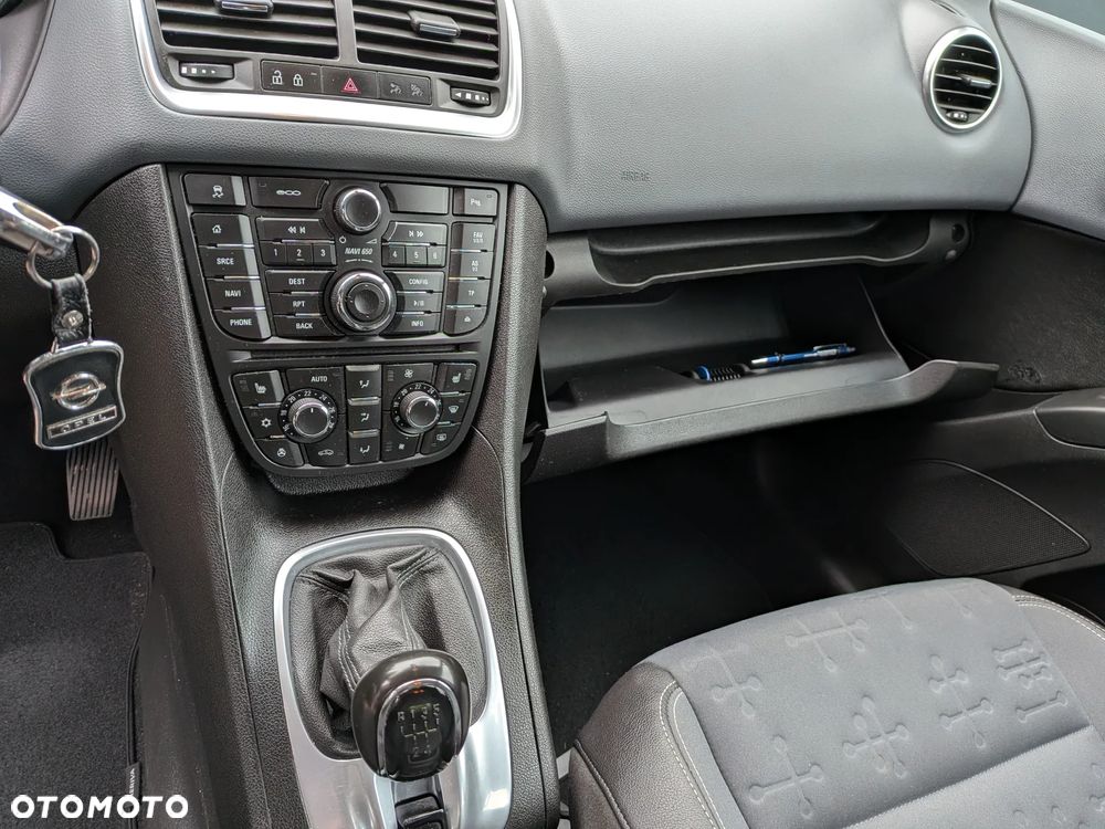Opel Meriva 1.4 T Cosmo - 15