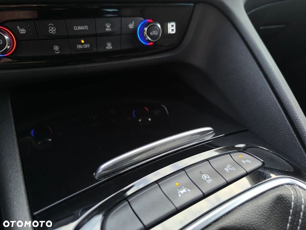Opel Insignia 1.5 T GPF Innovation S&S - 25