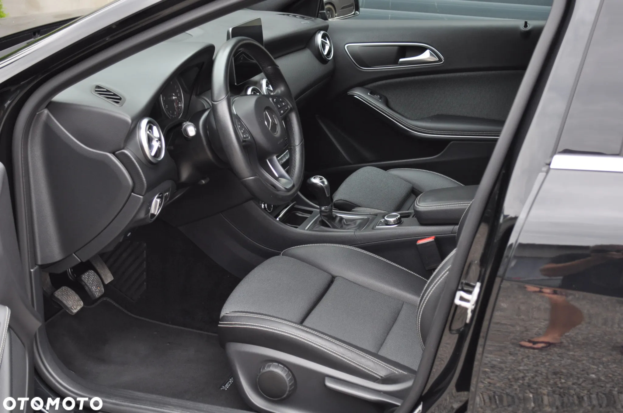 Mercedes-Benz Klasa A 180 (BlueEFFICIENCY) - 9
