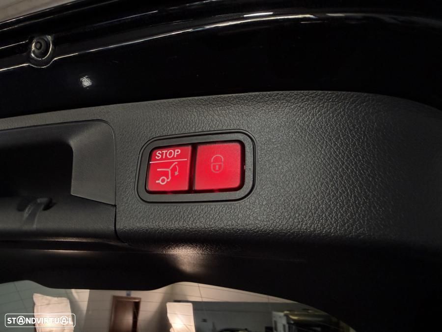 Mercedes-Benz GLA 200 d AMG Line - 8