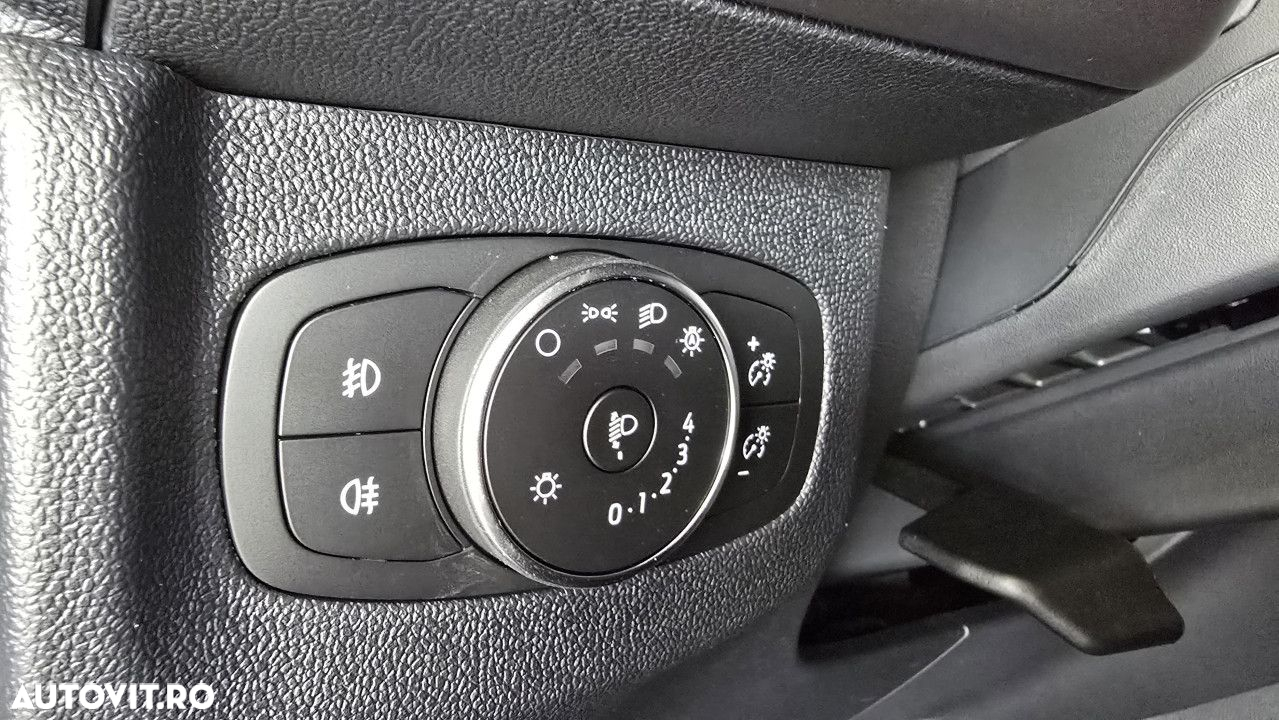 Ford Transit Courier - 7