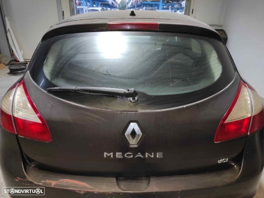 MALA TRASEIRA RENAULT MEGANE III BERLINA 5 P DYNAMIQUE - 2