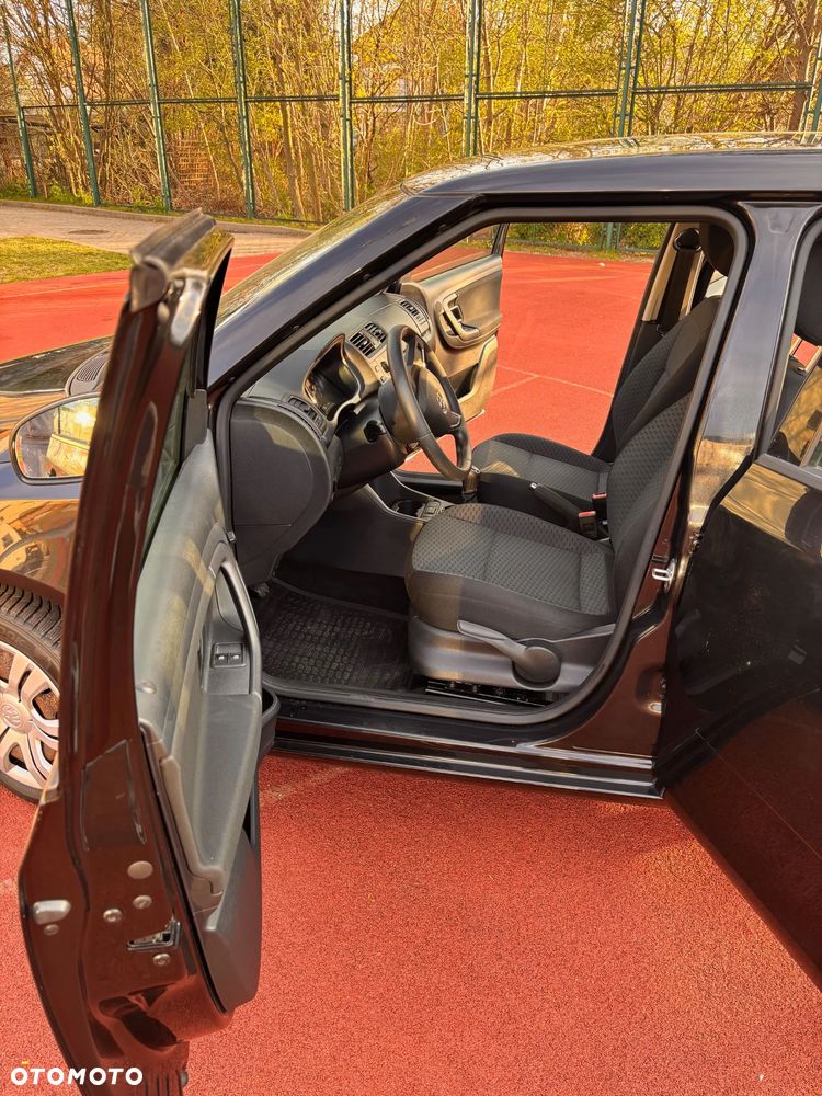 Skoda Fabia 1.4 16V Ambition - 6