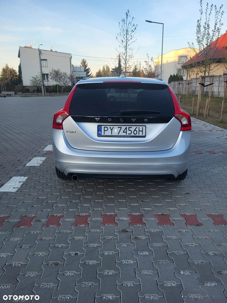 Volvo V60 D2 - 5