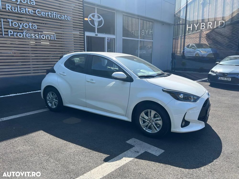 Toyota Yaris 1.5 VVT-i HSD Eco - 4
