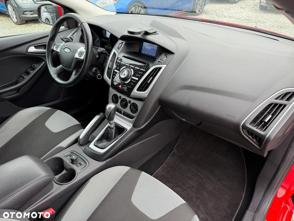 Ford Focus 1.6 EcoBoost Trend Sport - 39