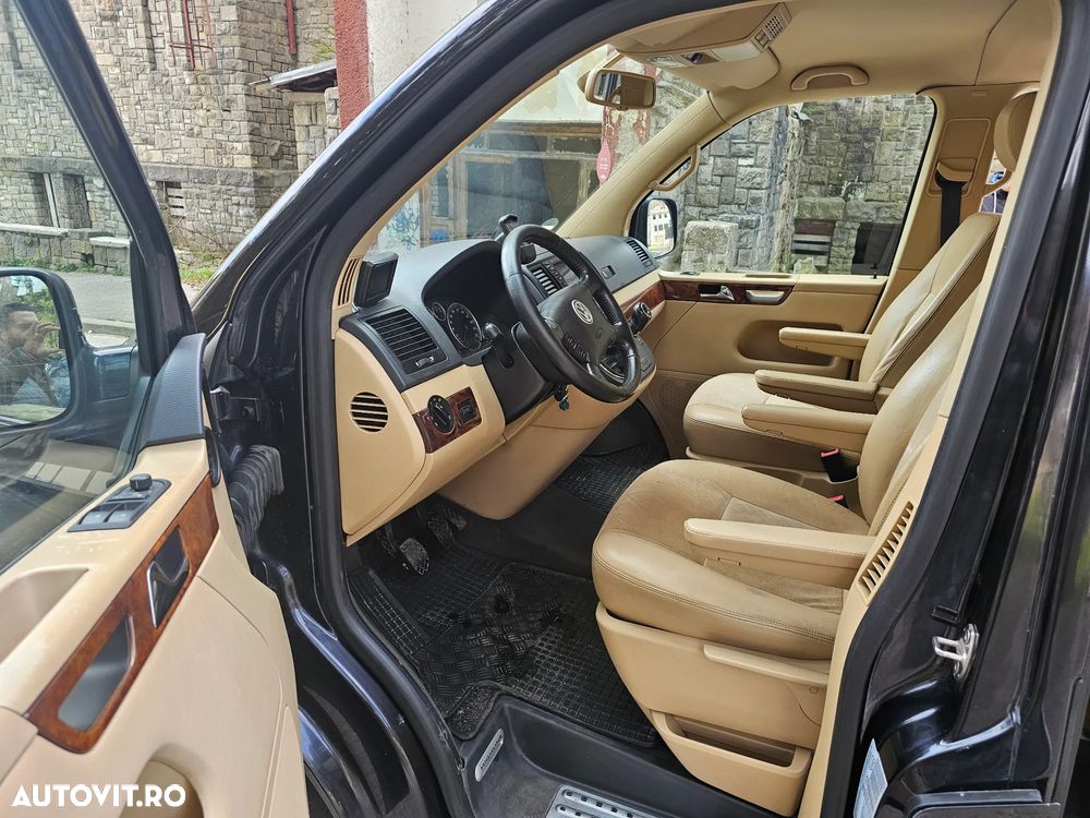 Volkswagen Multivan - 8