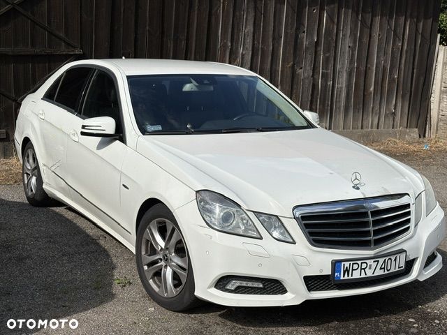 Mercedes-Benz Klasa E - 1
