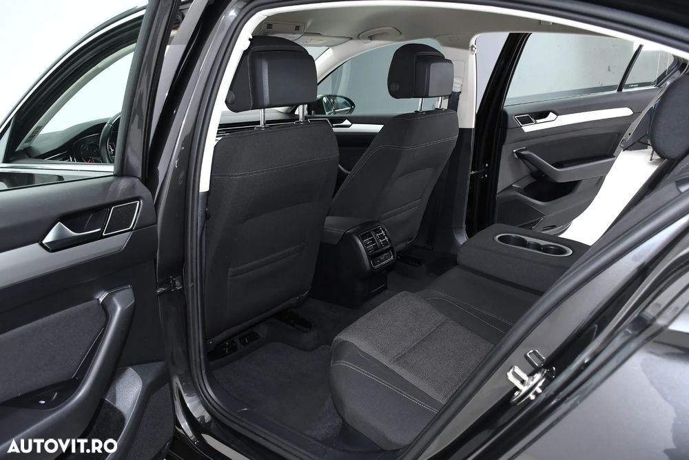 Volkswagen Passat - 5