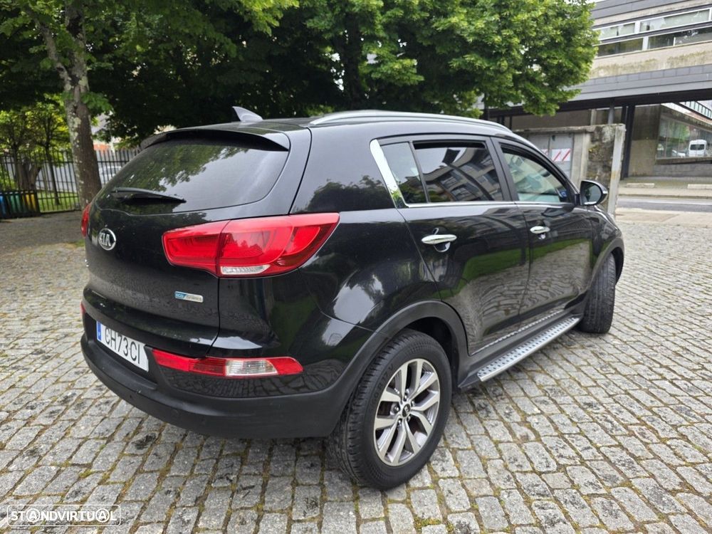 Kia Sportage 1.7 CRDI ISG Nav Line - 6