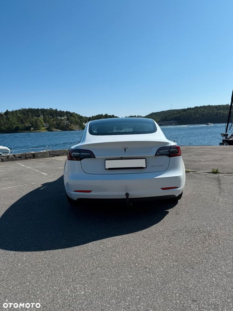Tesla Model 3 Langstreckenbatterie Allradantrieb Dual Motor - 8