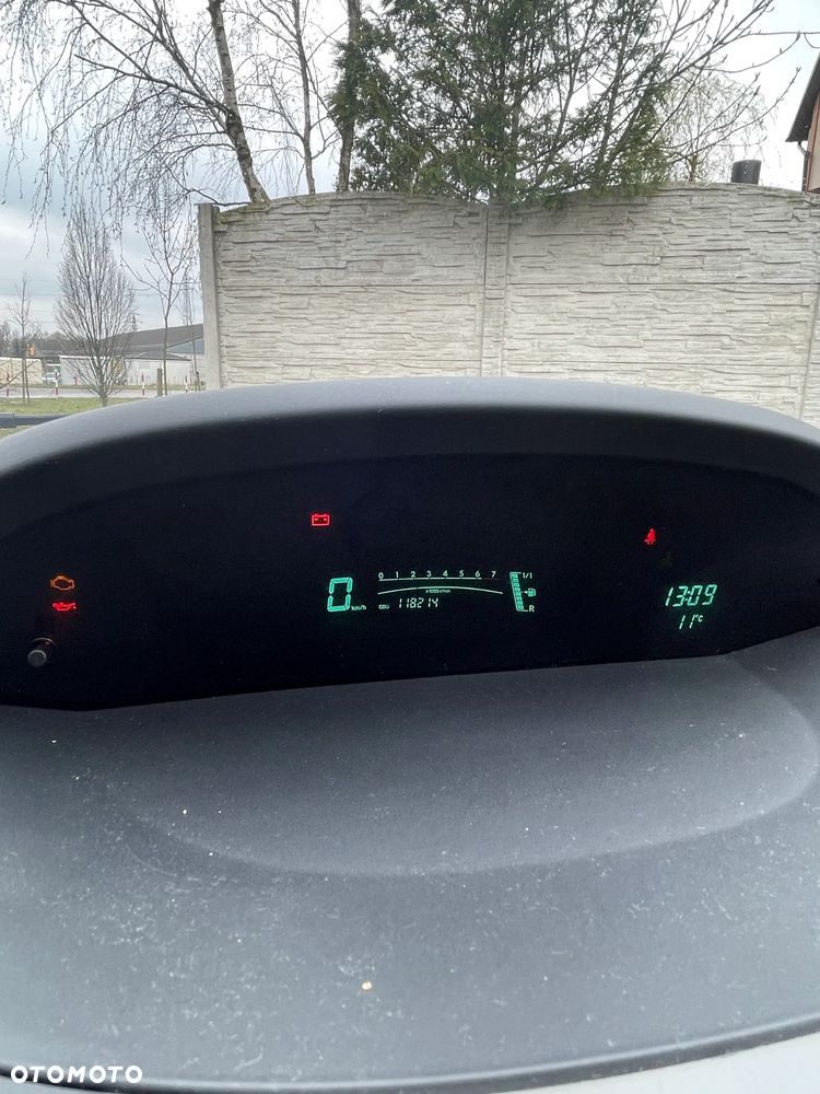 Toyota Yaris 1.3 Terra - 16