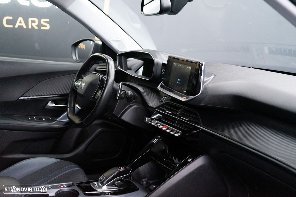 Peugeot 2008 1.2 PureTech Allure Pack EAT8 - 37