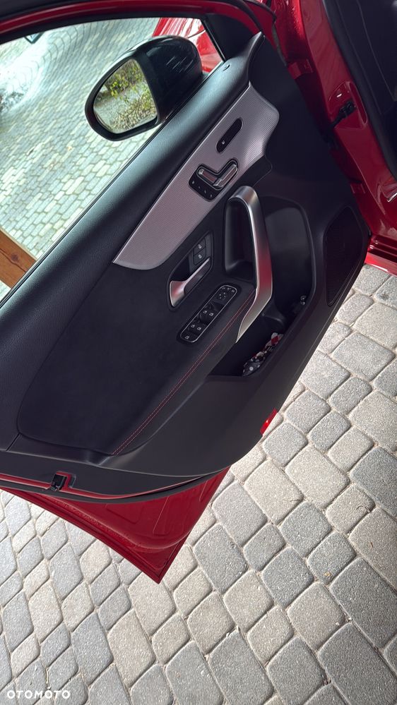 Mercedes-Benz Klasa A 220 4-Matic AMG Line 7G-DCT - 21