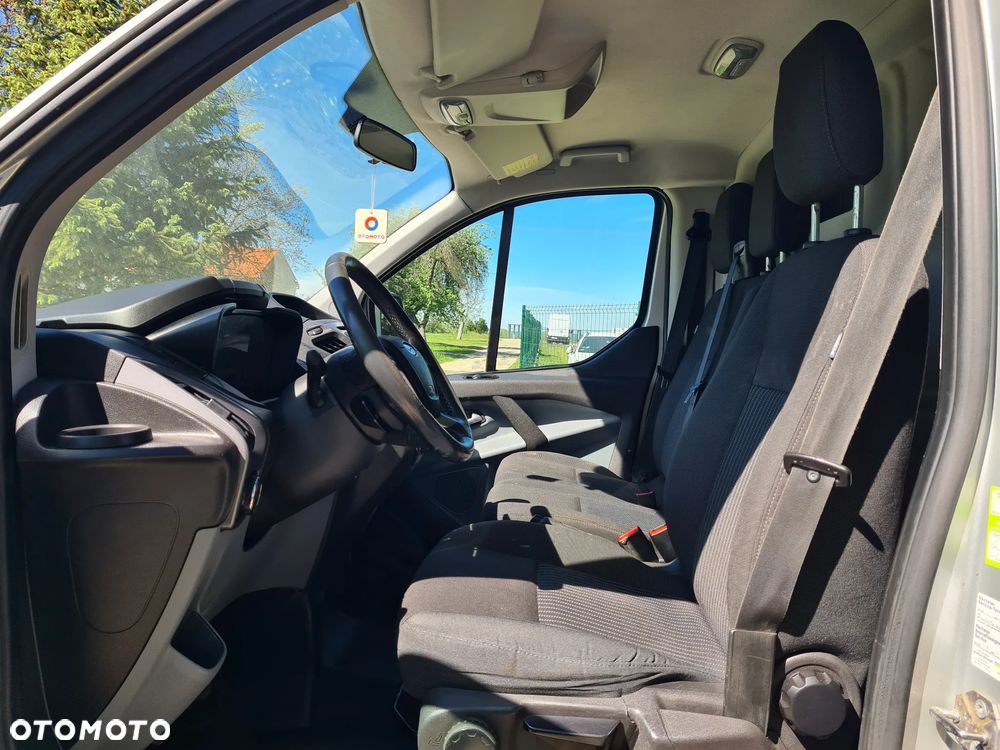 Ford TRANSIT CUSTOM - 10