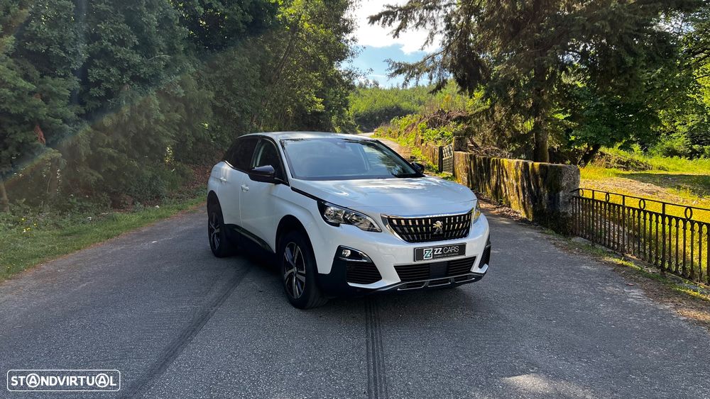 Peugeot 3008 PureTech 130 Stop & Start GPF Allure Pack - 1