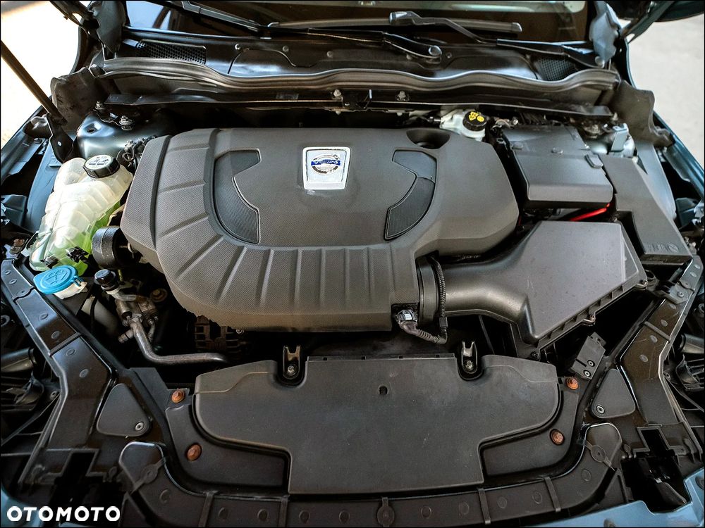 Volvo V40 D3 Summum - 40