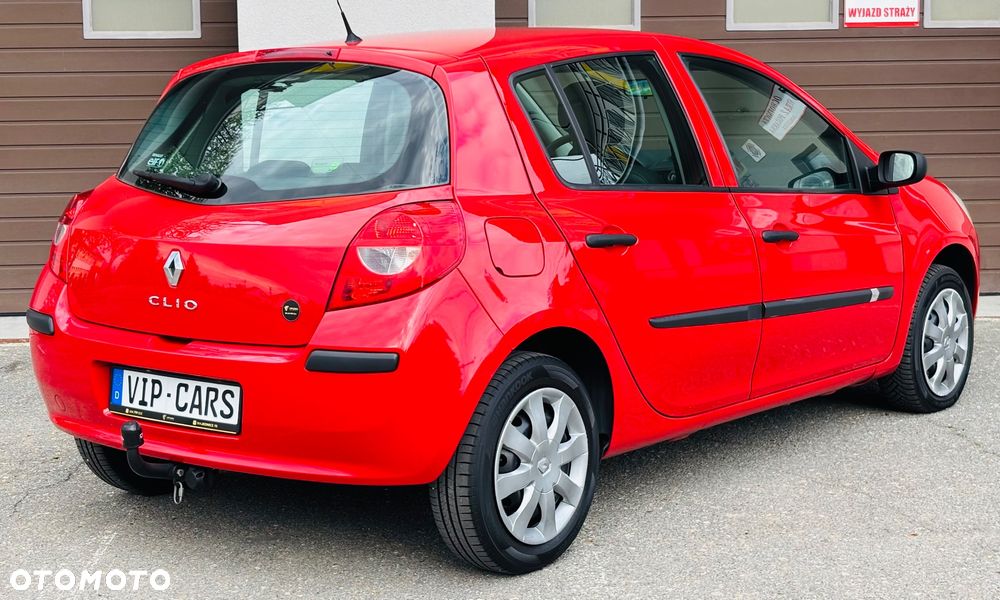 Renault Clio 1.2 16V Authentique - 6