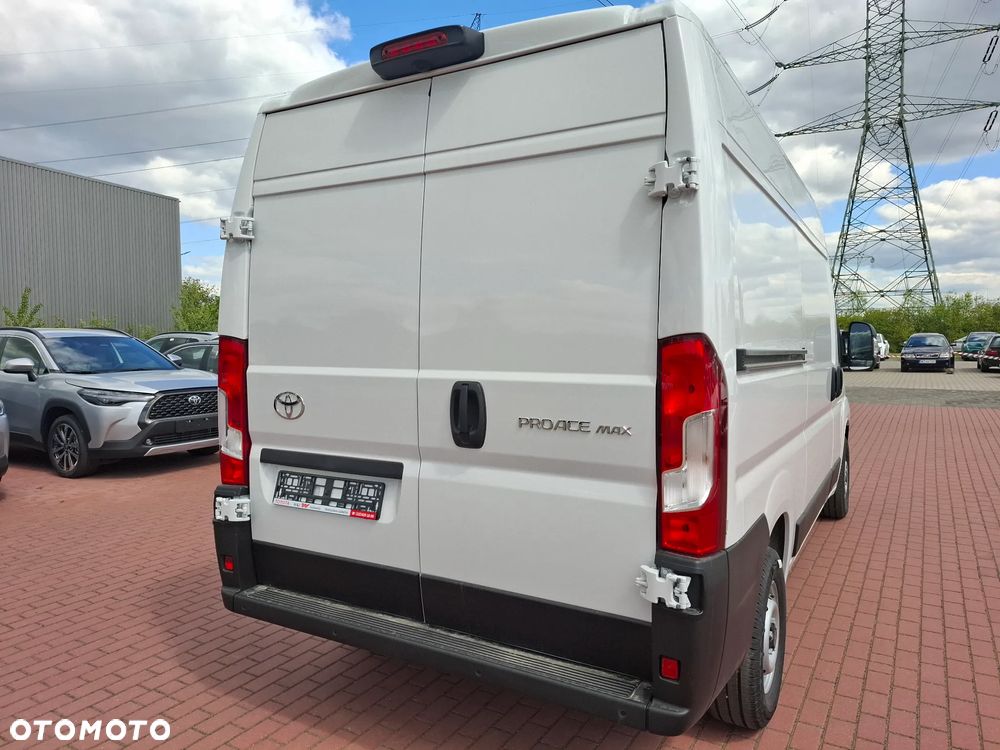 Toyota Proace Max - 11