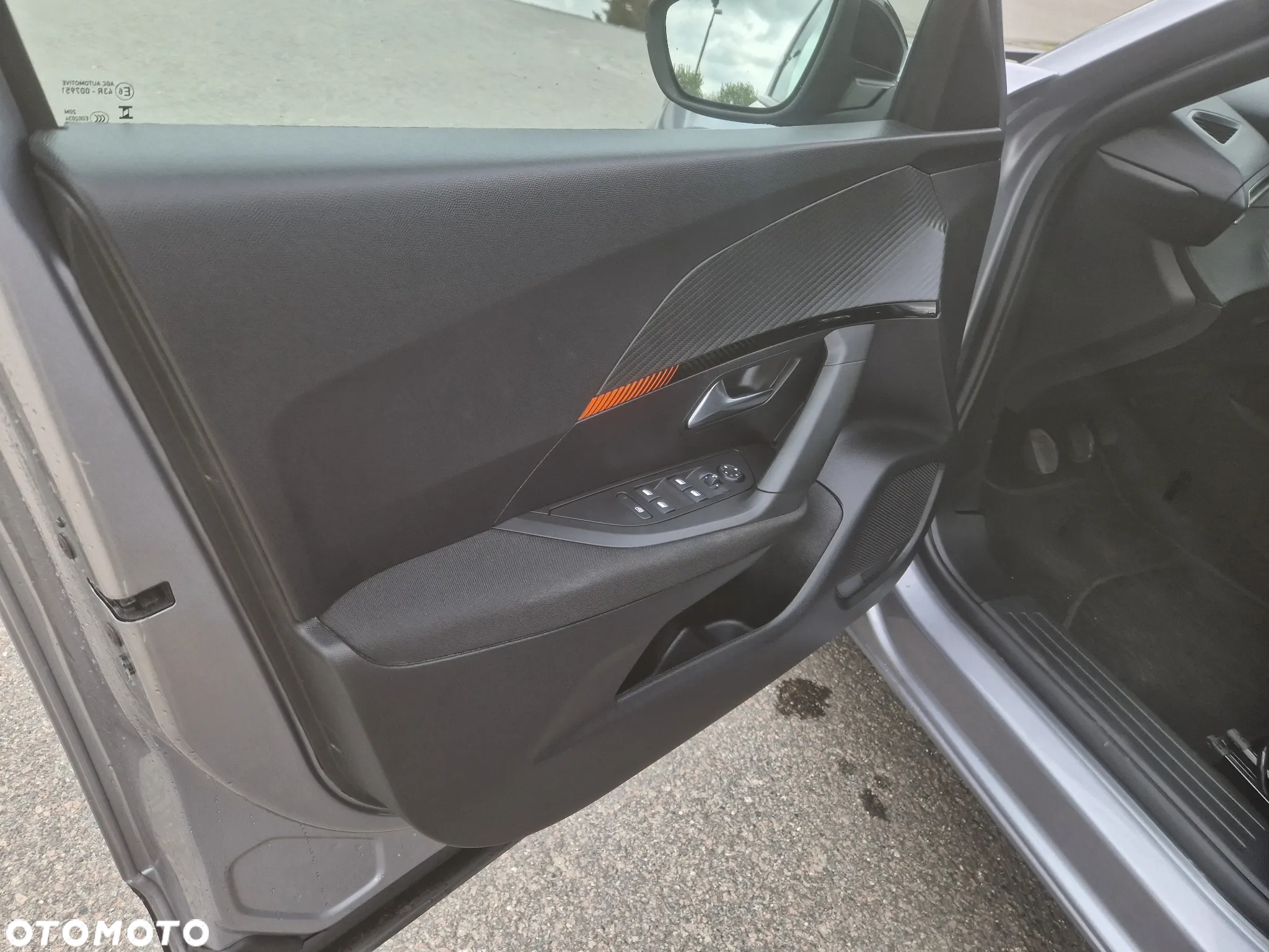 Peugeot 2008 PureTech 100 Allure - 18