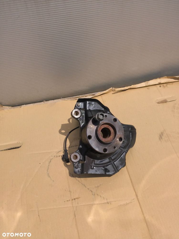 Piasta 5x118 zwrotnica lewy przód Fiat Ducato III Jumper Boxer 2007-2026 mały rozstaw 15 - 1