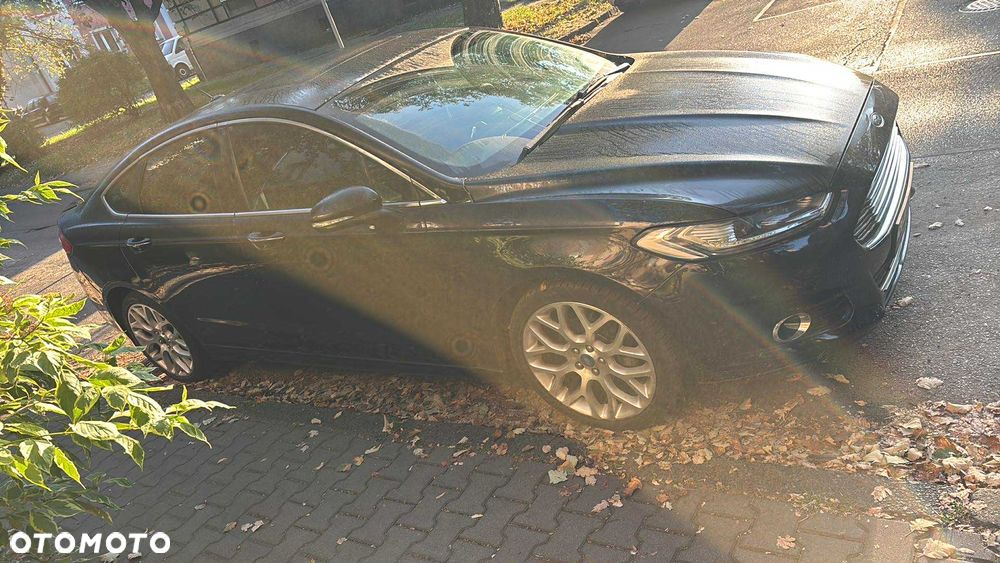 Ford Fusion 2.0 EcoBoost Titanium - 4