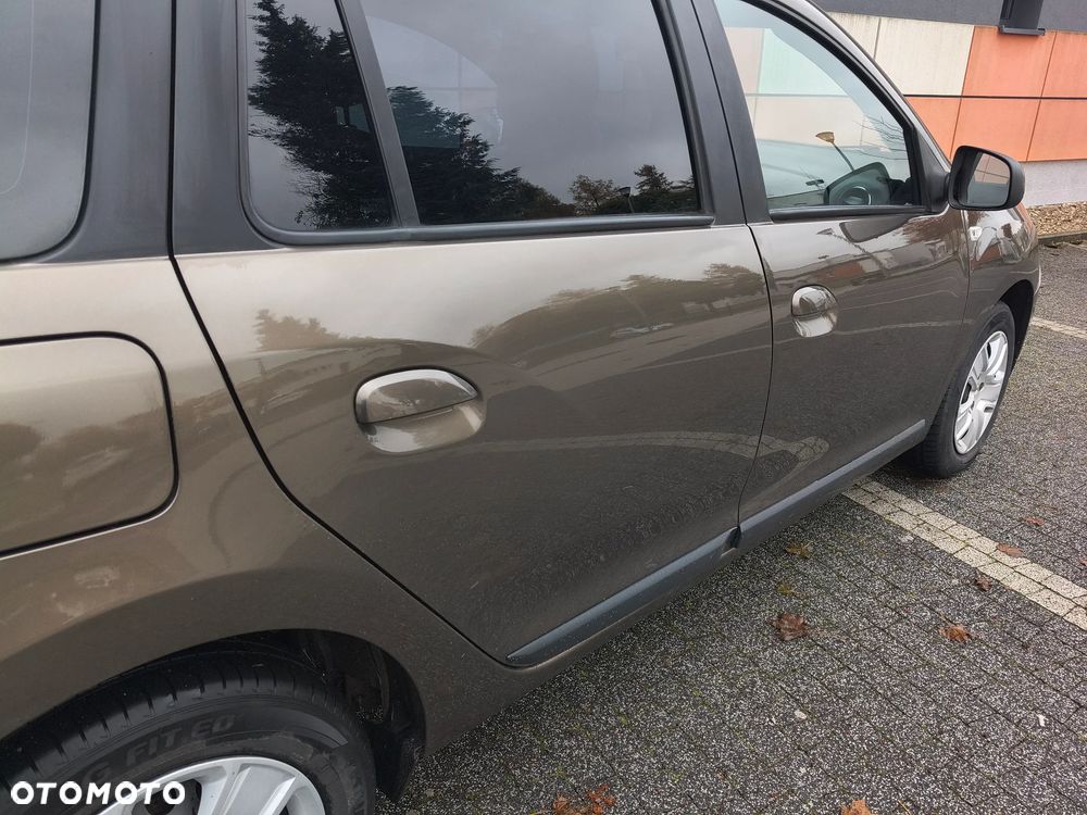 Dacia Logan TCe 90 Prestige - 28