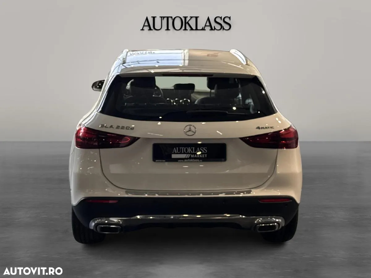 Mercedes-Benz GLA 220 d 4MATIC Aut. - 4