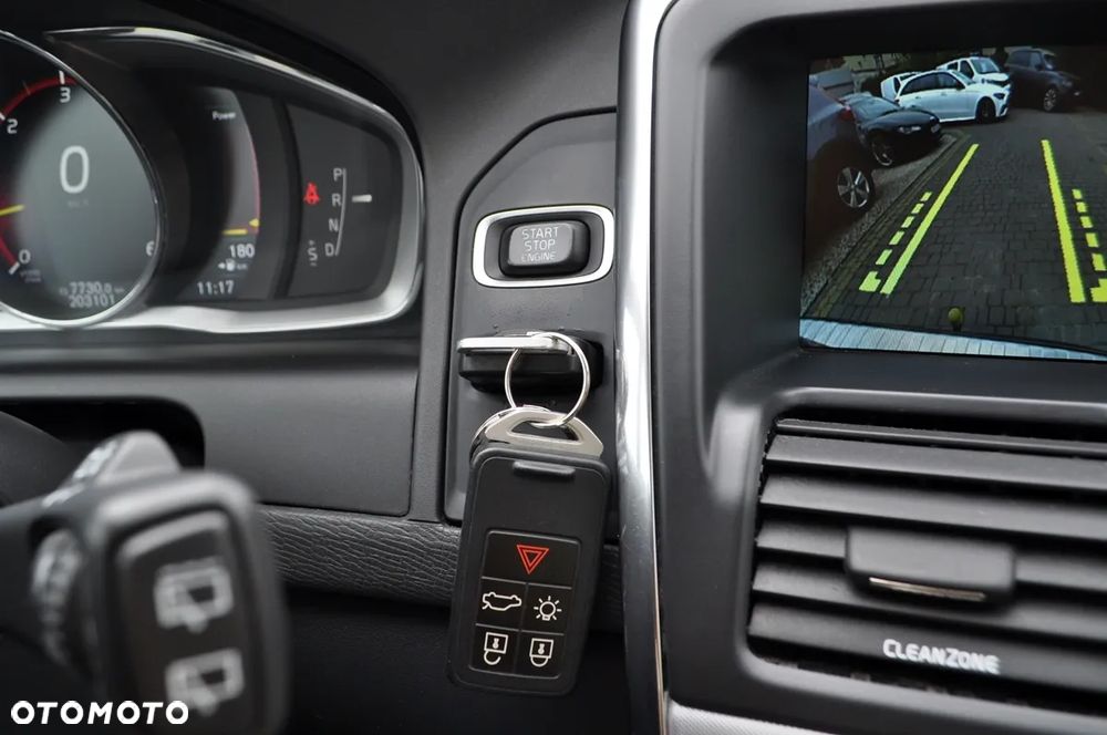 Volvo XC 60 D4 AWD Summum - 39