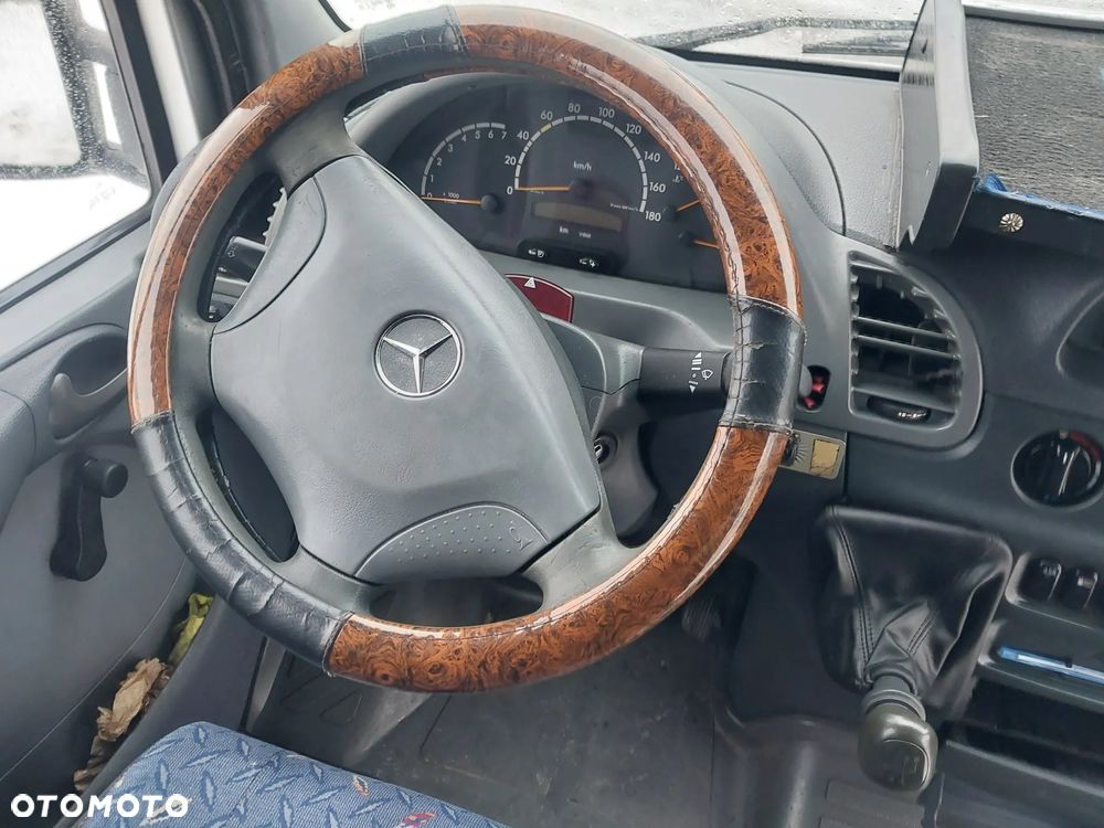 Mercedes Sprinter I W903 MAX długi wysoki silnik 2.2 CDI wtryski alternator pokrywa głowica kolektor blok wał skrzynia biegów manual maglowica pompa przewód sterownik szyba boczek konsola obudowa osłona atrapa panel most dyfer bliźniak felga sanki wachacz lampa stopień próg kombajn nagrzewnica mcperson serwo zbiorniczek rozrusznik wiązka przewód fotel zamek zacisk hamulcowy chłodnica nadkole błotnik dach klamka podszybie rura NA CZĘŚCI WSZYSTKIE CZĘŚCI - 7