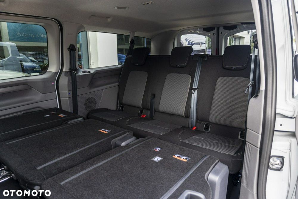 Volkswagen Caravelle - 10