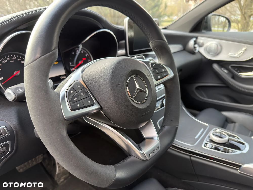 Mercedes-Benz Klasa C 300 9G-TRONIC Night Edition - 11