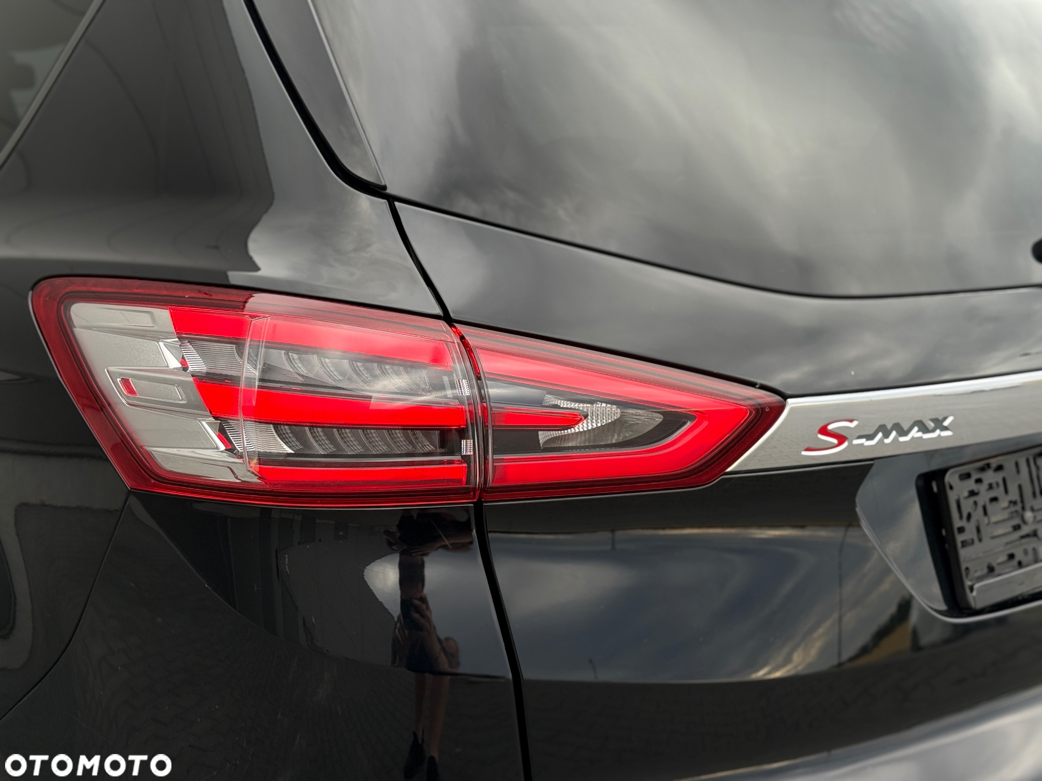 Ford S-Max - 10