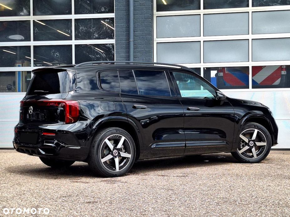 Mercedes-Benz GLB - 2