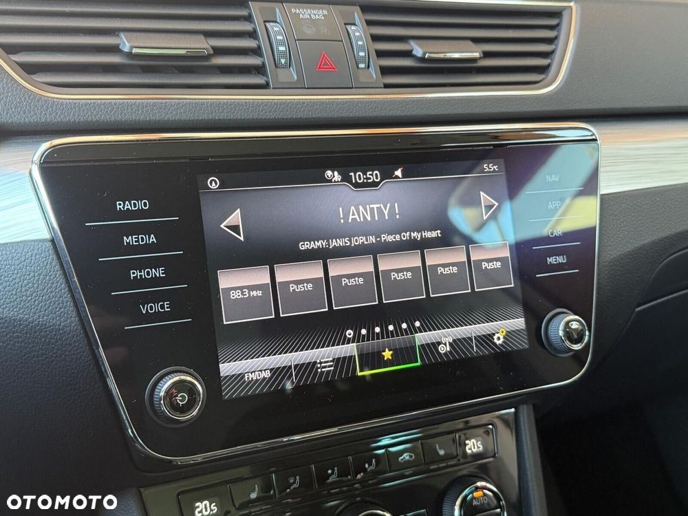 Skoda Superb 2.0 TSI Ambition DSG - 21