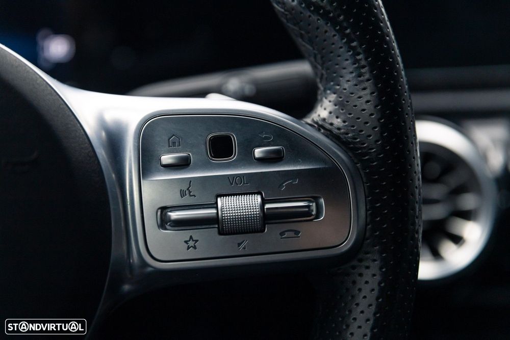 Mercedes-Benz A 250 e AMG Line - 29