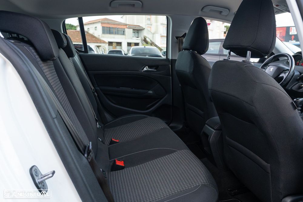 Peugeot 308 1.5 BlueHDi Active - 11