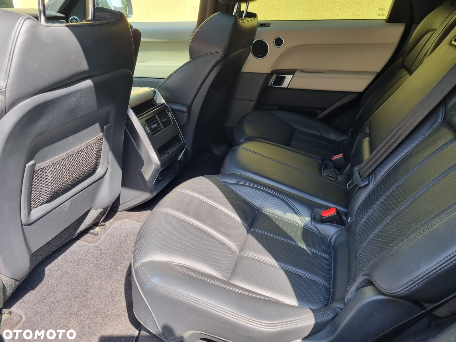Land Rover Range Rover Sport S 3.0 SD V6 HSE Dynamic - 17