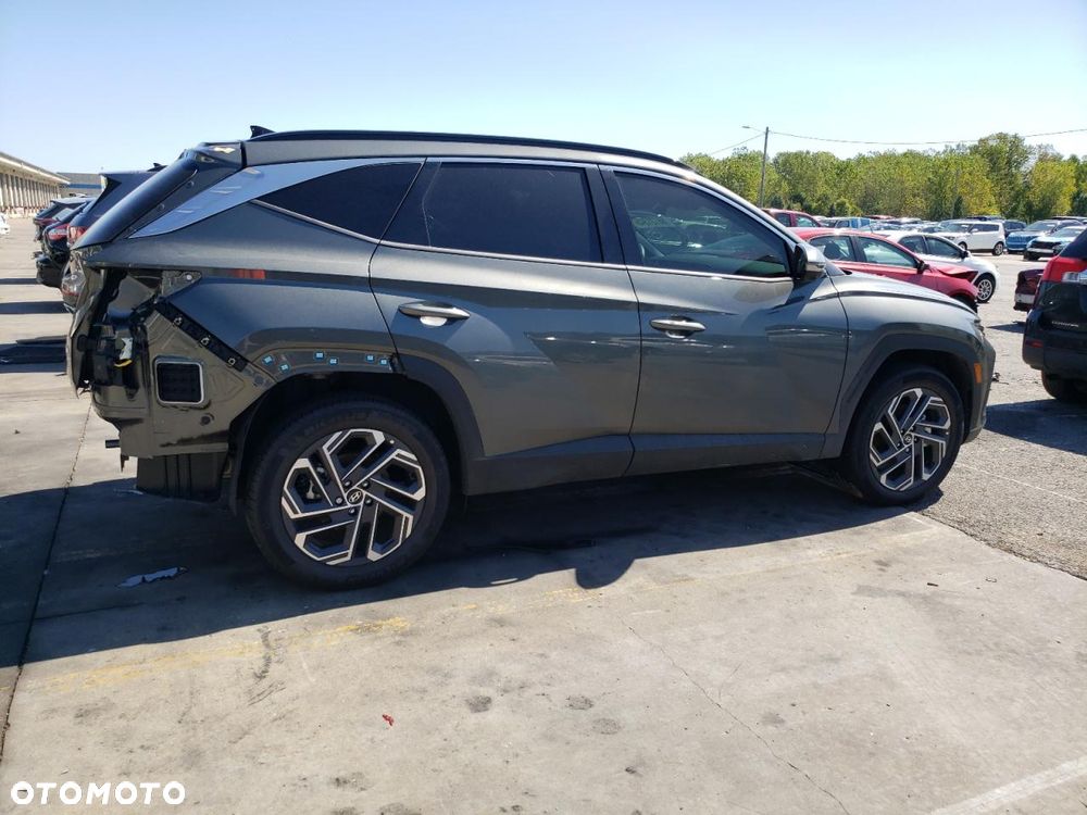 Hyundai Tucson - 4