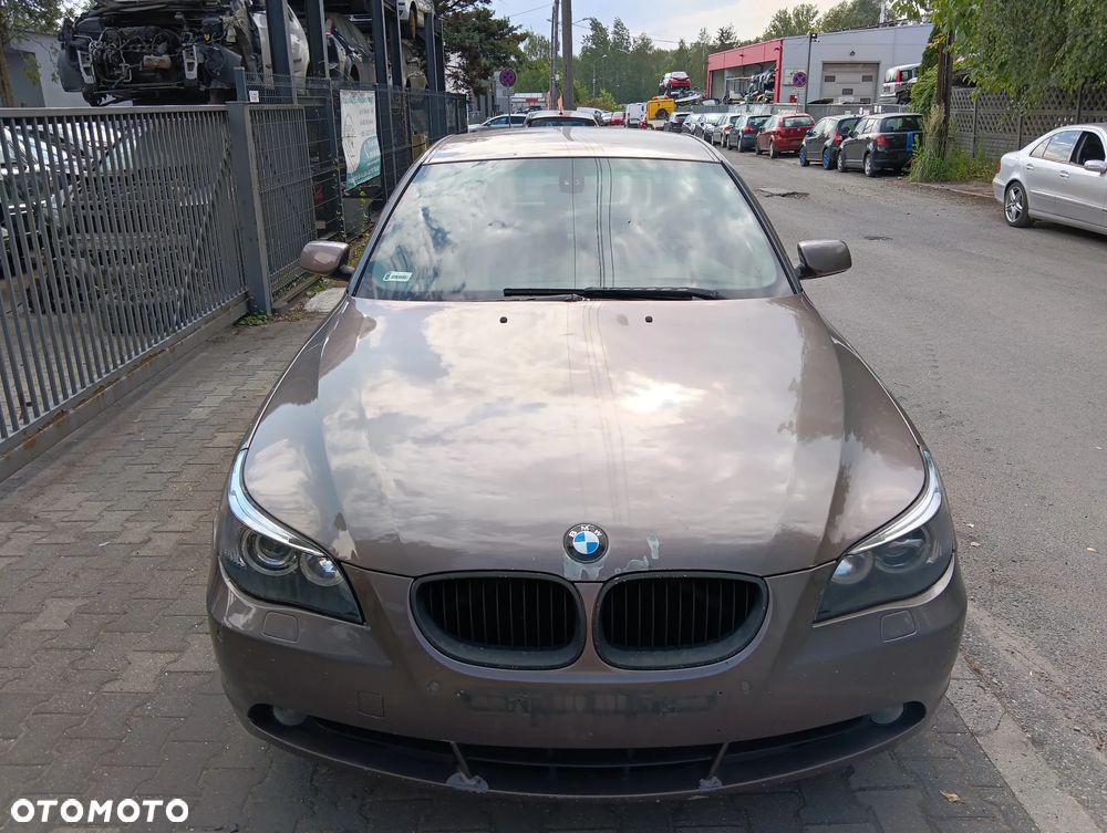 *BMW E60* Samochód na części - 6